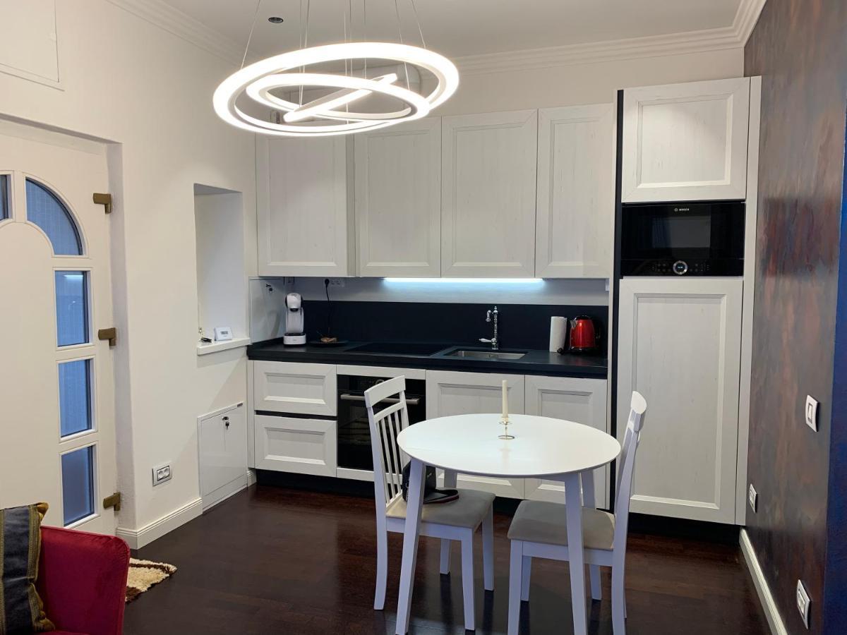 Schillerplatz Apartment Сибиу Экстерьер фото